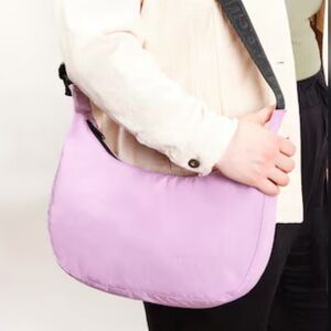 💢SOLD💢 baggu medium crescent bags new lavendar